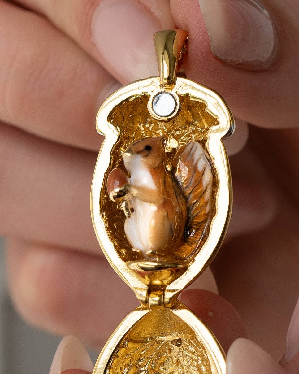 Eekhoorn & Eikel Medaillon Ketting - Bill Skinner