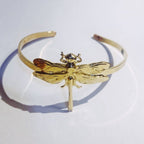Gouden Kleine Libelle Armband – Lotta Djossou Paris
