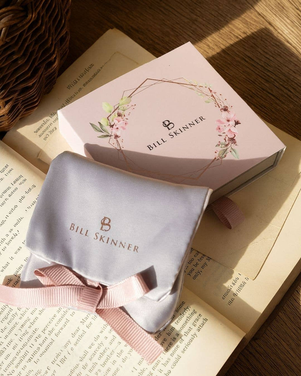 Braam & Muis Broche - Bill Skinner