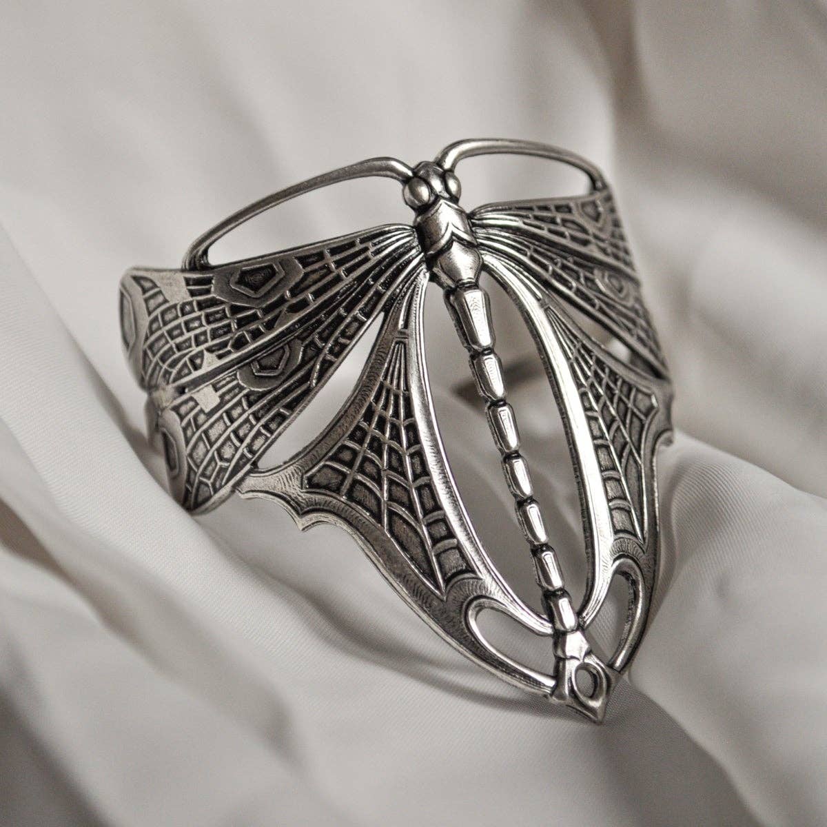 Zilveren Vliegende Libelle Armband – Lotta Djossou Paris