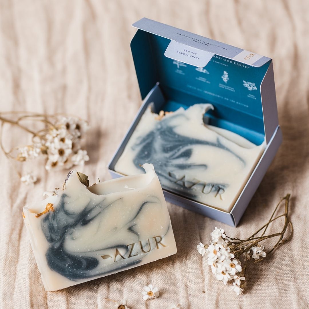 Handgemaakte Mighty Mint zeep van Azur met blauwe natuurlijke kleur