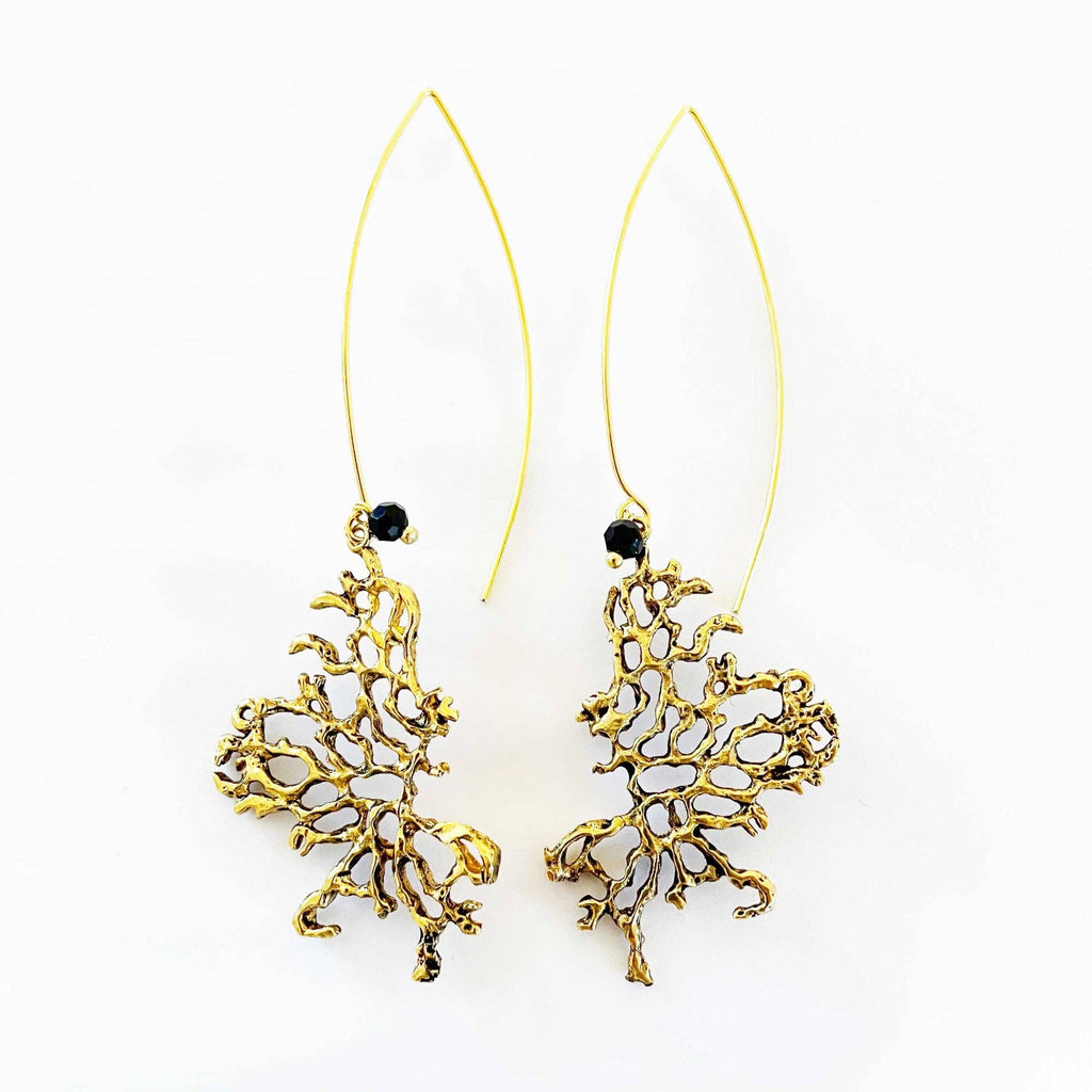 Zeewier Oorhangers met Onyx – Lotta Djossou Paris